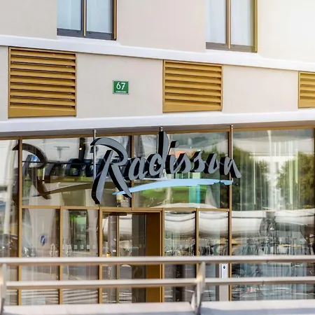 Radisson 4*