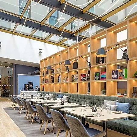 Radisson Hotel 4*