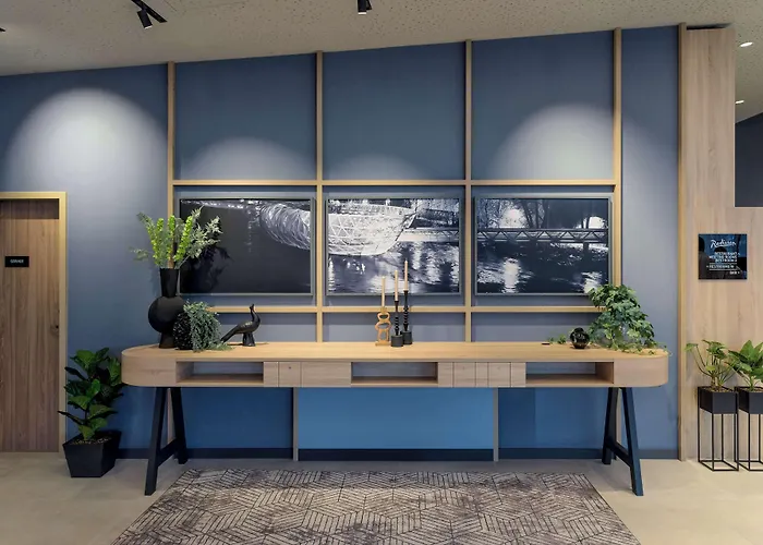 Radisson فندق 4*